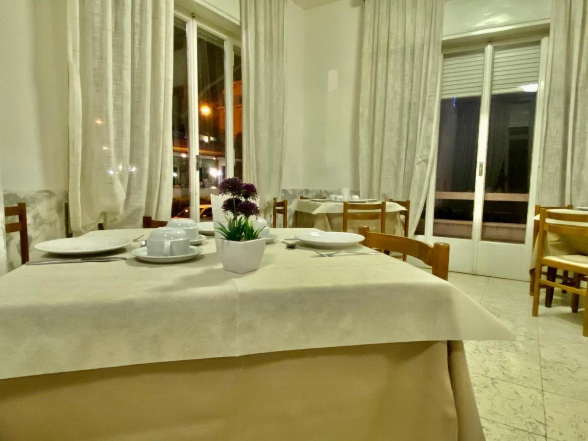 Villa Derna 里米尼 外观 照片